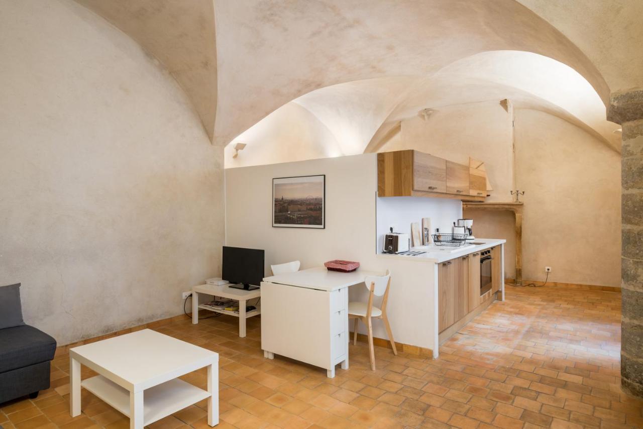 Honore - Suite Romain Rolland Lyon Bagian luar foto